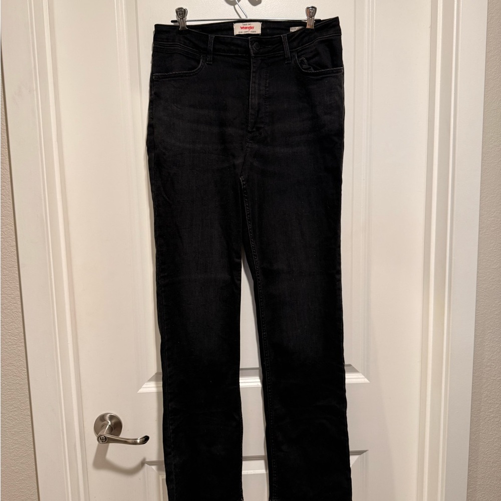 Wrangler Women's Black Straight Leg Jeans